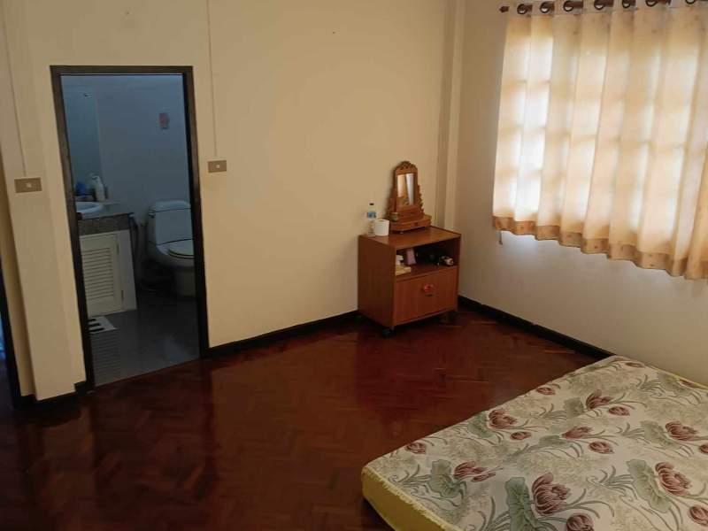 Spacious 4-Bedroom House for Sale in Rop Wiang, Chiang Rai - House in Chiangrai