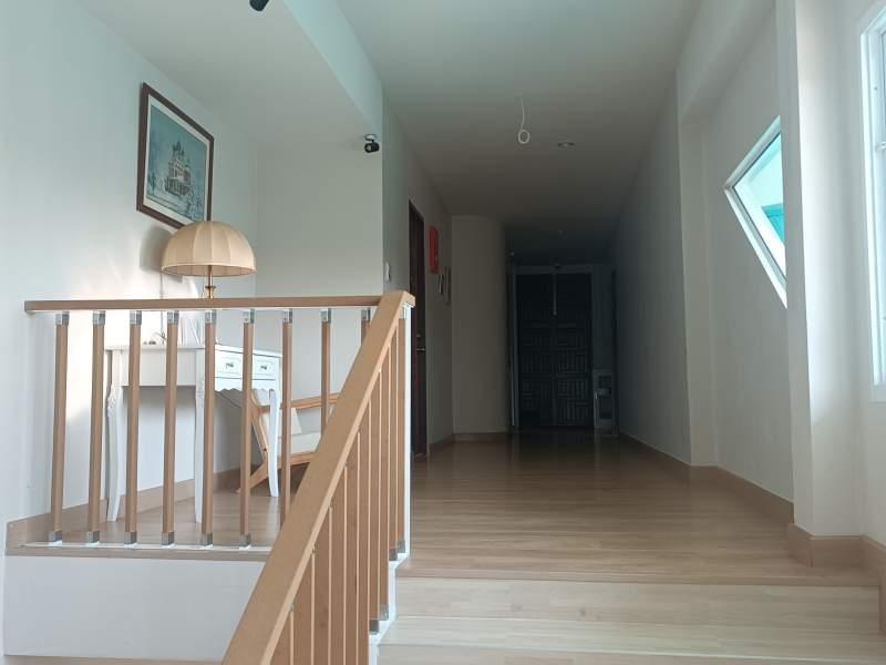 Modern 5-Bedroom Villa for Sale in Mueang Chiang Rai - Modern 5-Bedroom Villa 