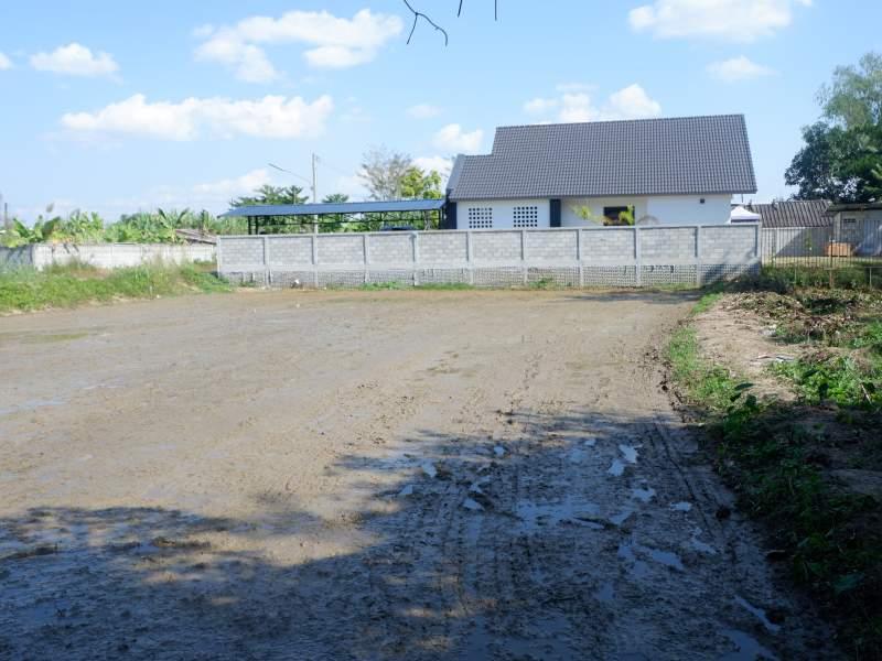 Prime 5 Rai Plot with River, few Minutes from White Temple! - SANSAI LAND FOR SALE