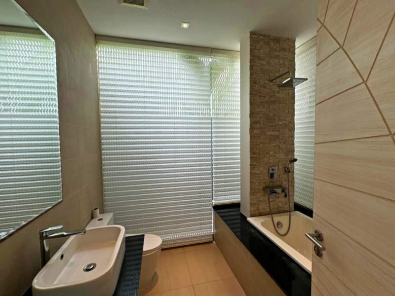 Hot Deal! 2-Bedroom Villa for Sale in Rawai / Nai Harn - Villa Luxury Nai Harn