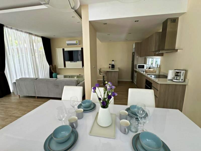 Hot Deal! 2-Bedroom Villa for Sale in Rawai / Nai Harn - Villa Luxury Nai Harn