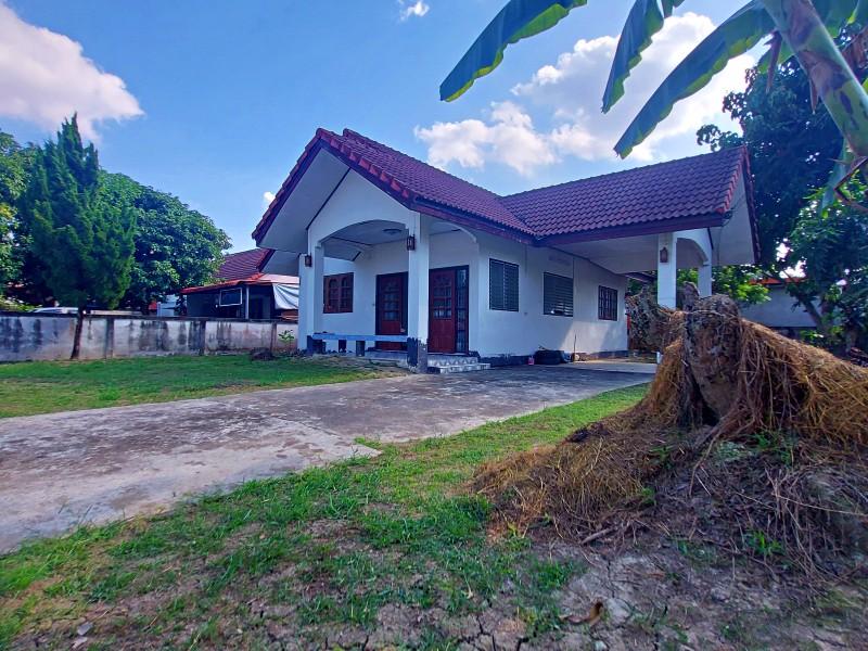 Renovation Opportunity: 2-Bedroom House in Sansai, Chiang Rai - Image# 1