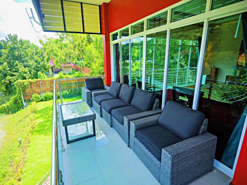 Luxury Modern Villa with Private Cellar in Rob Wiang, Chiang Rai - Luxury house in Chiangrai City