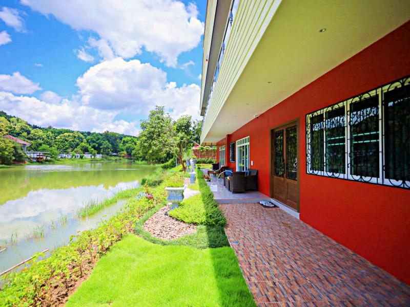 Luxury Modern Villa with Private Cellar in Rob Wiang, Chiang Rai - Luxury house in Chiangrai City