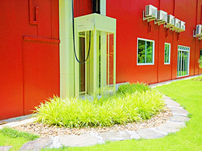 Luxury Modern Villa with Private Cellar in Rob Wiang, Chiang Rai - Luxury house in Chiangrai City