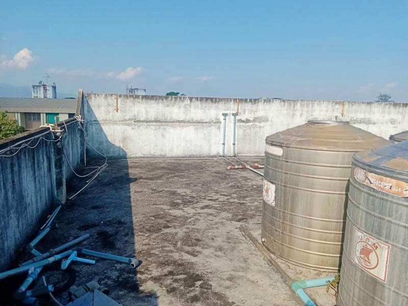 Prime Land with Buildings for Sale in Chiang Rai City - 1 Rai 400 SQM, Renovation Needed - BUILDING FOR SALE