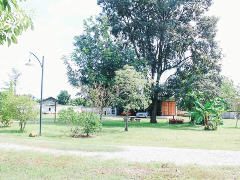 HOUSE FOR SALE - HOUSE WITH POND